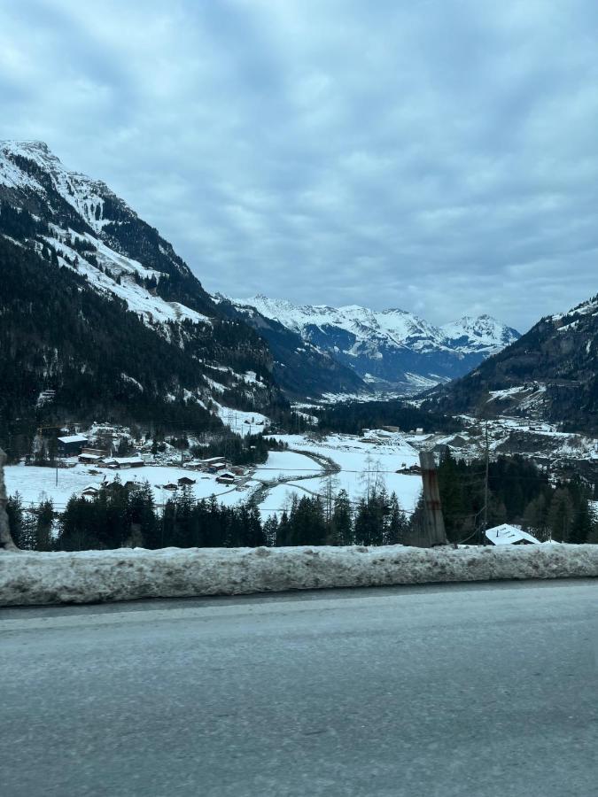 Alpina Appartment 2 Kandersteg Luaran gambar